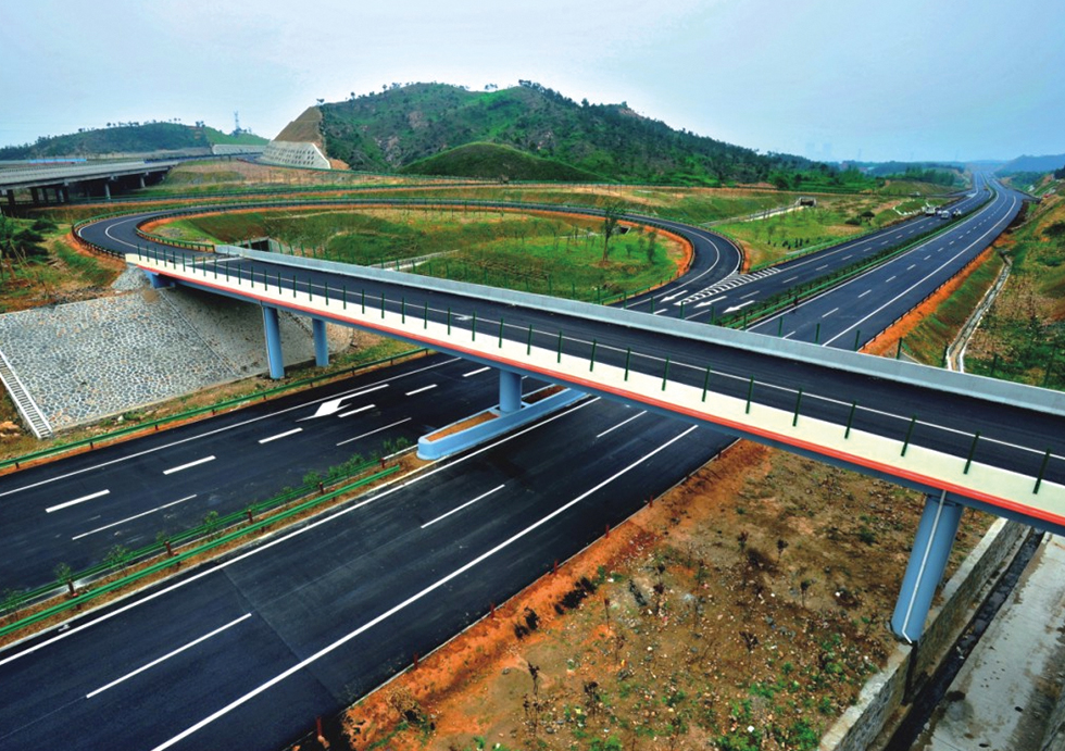 滬蓉高速麻城至武漢段、杭瑞高速公路思南至遵義段勘察設計